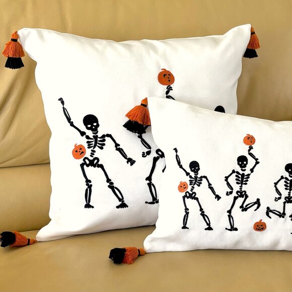 18x18  Halloween Embroidered Dancing Skeletons Jack O' Lanterns Pillow Cover New - Picture 5 of 5